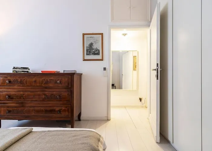 Anita Flexyrent Apt In Brera District A.C. Wifi